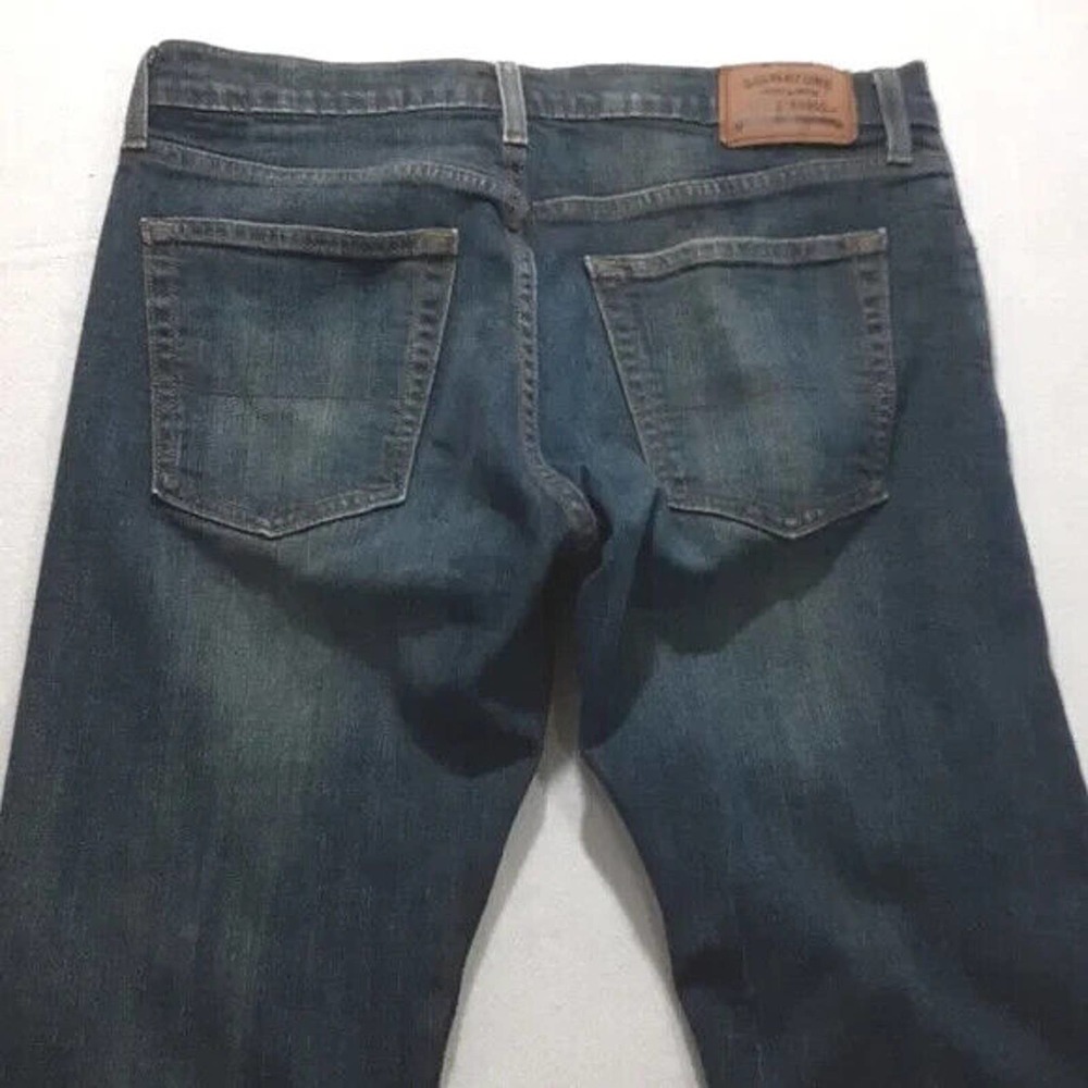 Signature Levi's Strauss size 34X30 straight leg blue jeans - Picture 4 of 16